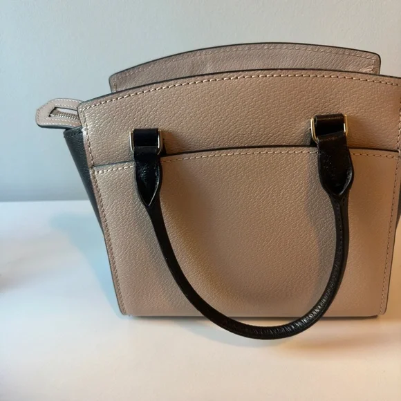 Kate Spade J183 light pink / black purse - Picture 3 of 8